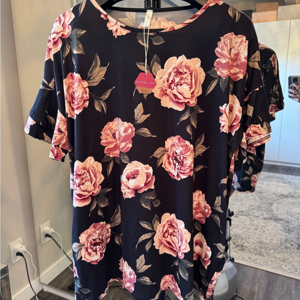 BNWT Pinkblush Maternity Top